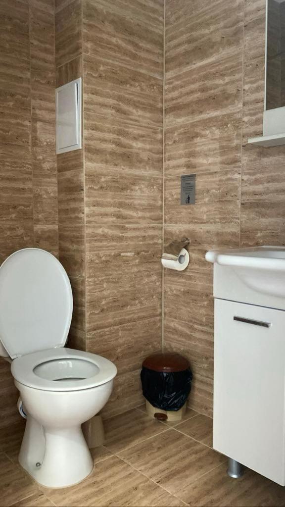 Hotel Бялата Къща Kirkovo  Exterior foto